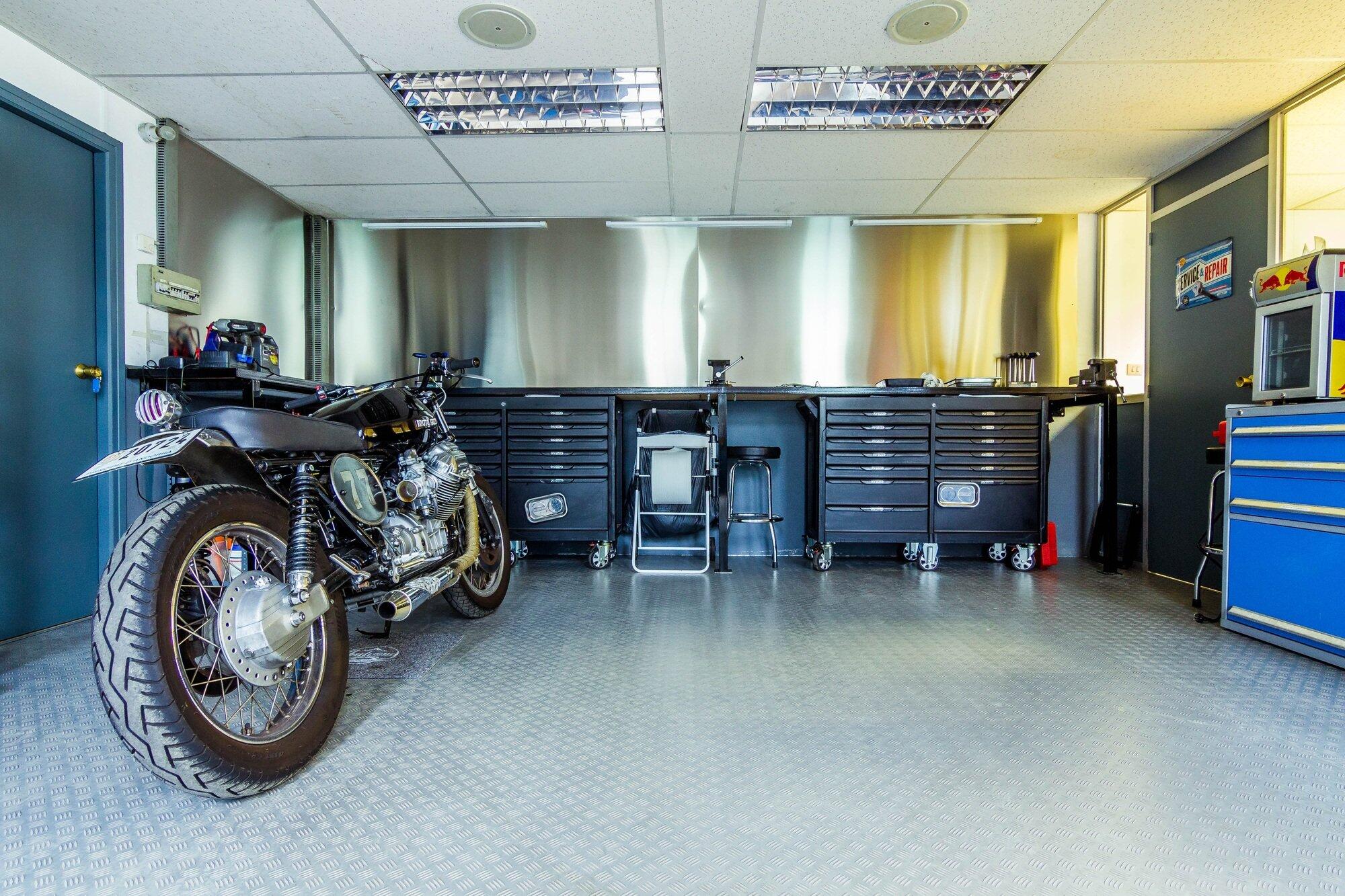 Transforming Your Garage into a Modern Living Space